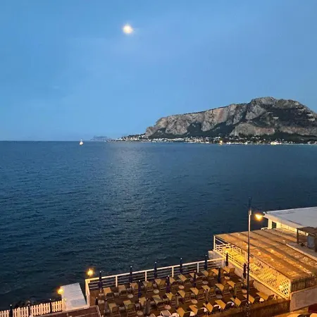 Emilia Alba Con Vista Sul Mare * Mondello