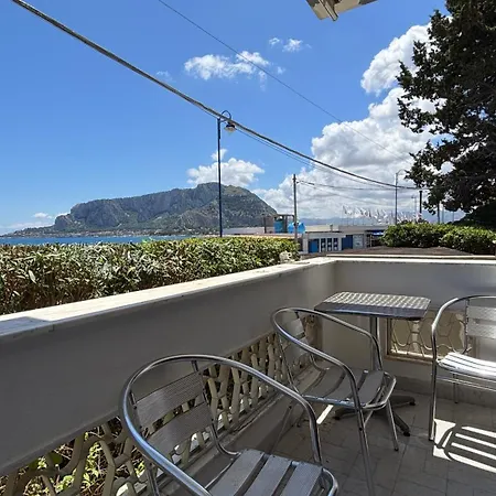 Apartment Emilia Alba Con Vista Sul Mare Mondello